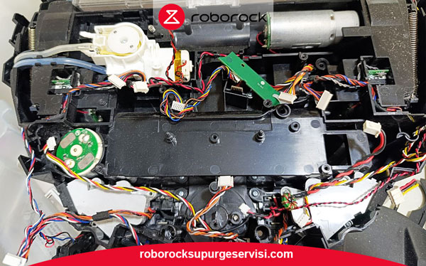 Roborock S5 Max Yan Fırça Motoru Tamiri